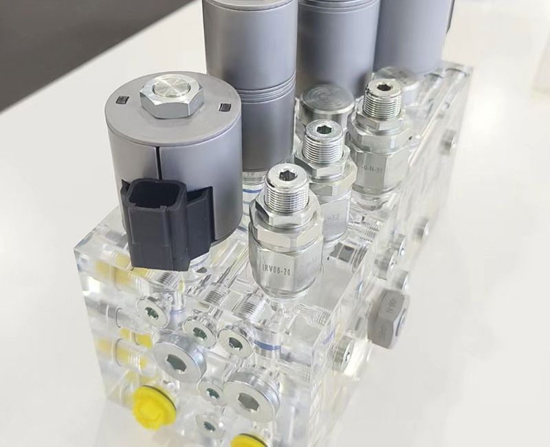 Pièces de précision ultra-personnalisées en acrylique PMMA avec système hydraulique - DP02
